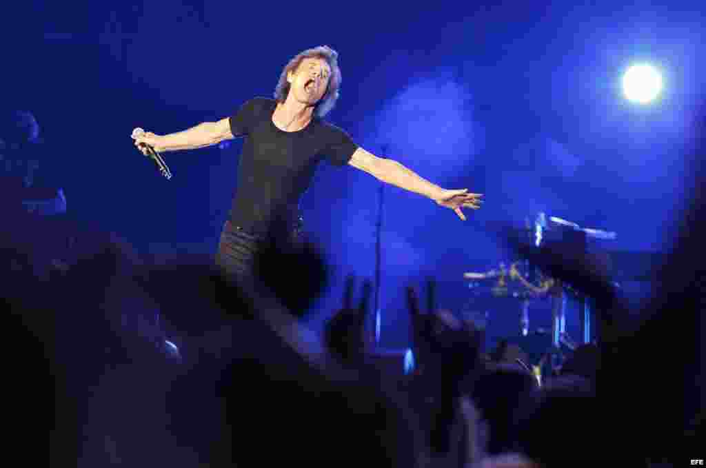 Mick Jagger , vocalista de la banda británica de rock The Rolling Stones, en el concierto en La Habana (Cuba).