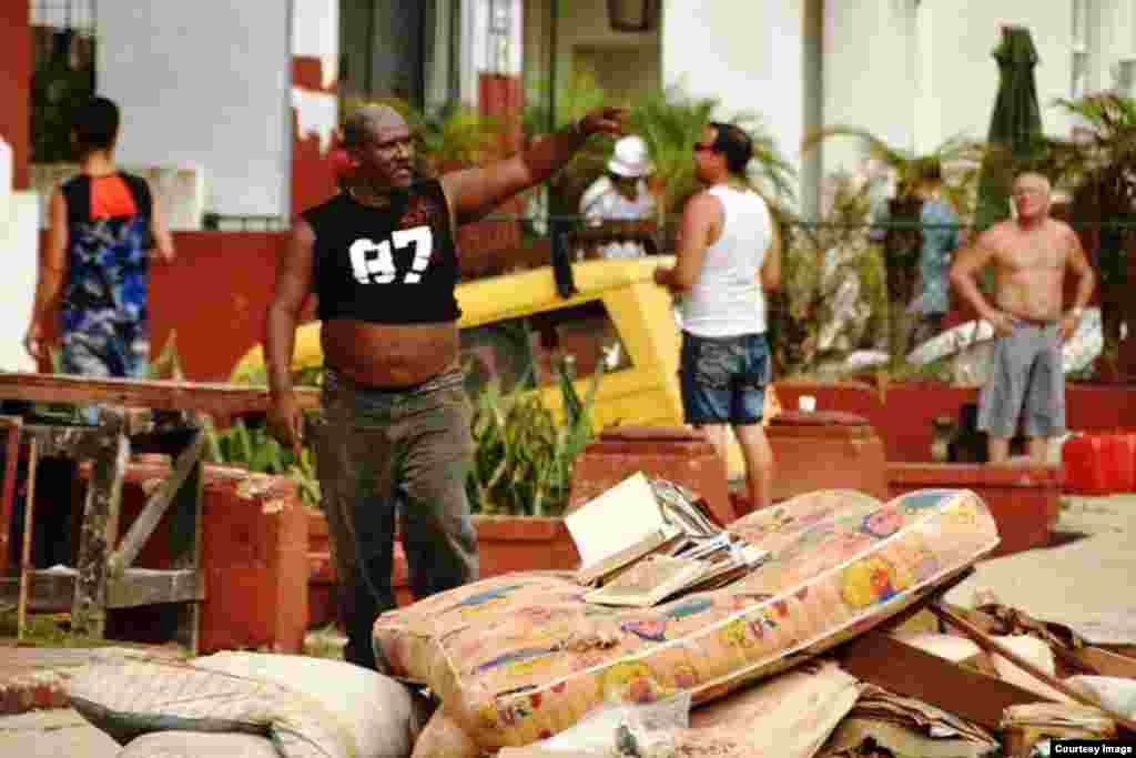 Daños provocados por huracán Irma en La Habana. Foto Cortesía de El Morro Productions INC