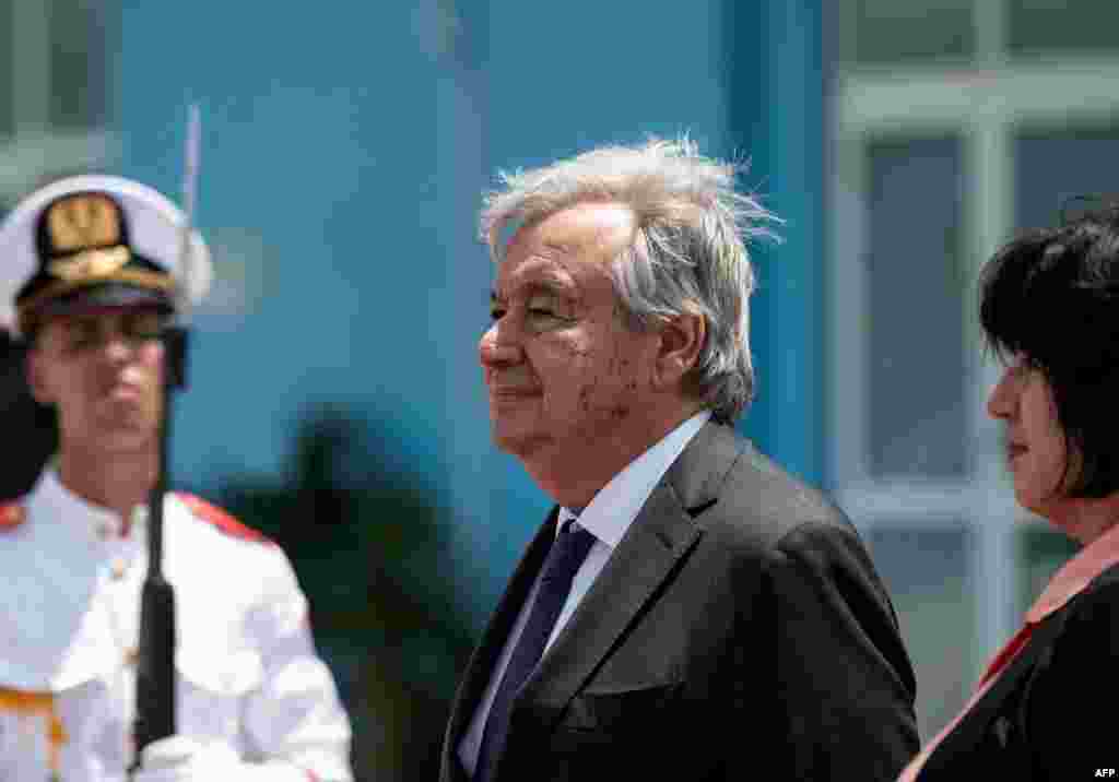 El Secretario General de la ONU, Antonio Guterres, llega al Aeropuerto Internacional José Martí antes de la cumbre del G77+China en La Habana, Cuba, el 14 de septiembre de 2023. REUTERS/Alexandre Meneghini