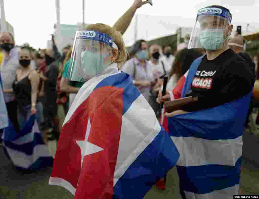 Cubanos exiliados dan su apoyo al movimiento San Isidro.