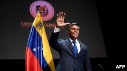 Leopoldo López durante la conferencia de prensa en Madrid este martes. (Oscar del Pozo / AFP).